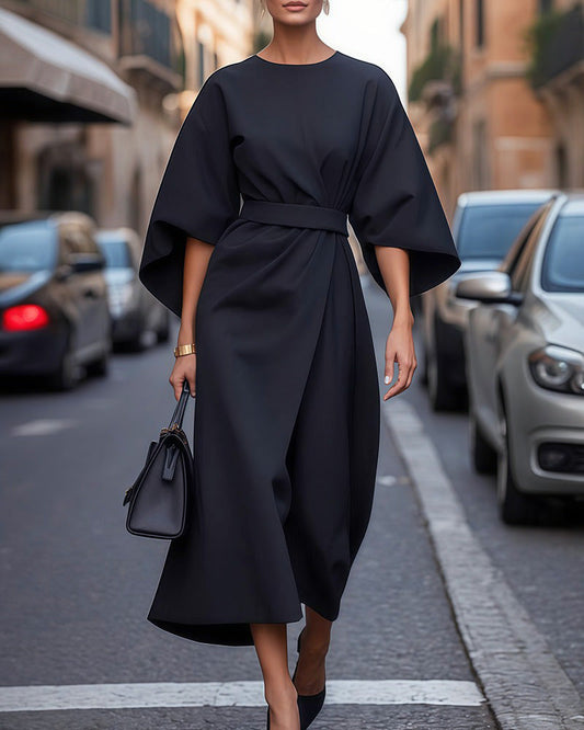 Dress with elegant lantern sleeves and belt